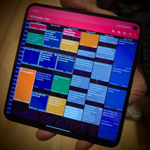 Picture of the 38C3 Schedule app running on a foldable, unfold device.