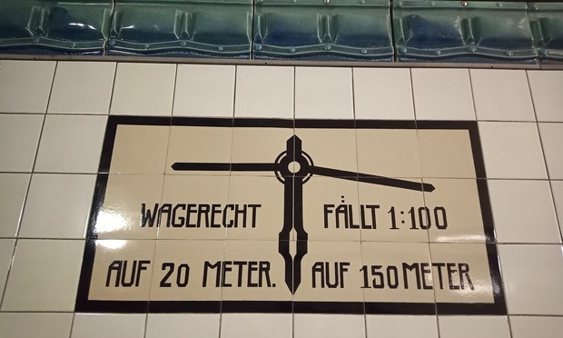 Fliesen im Tunnel