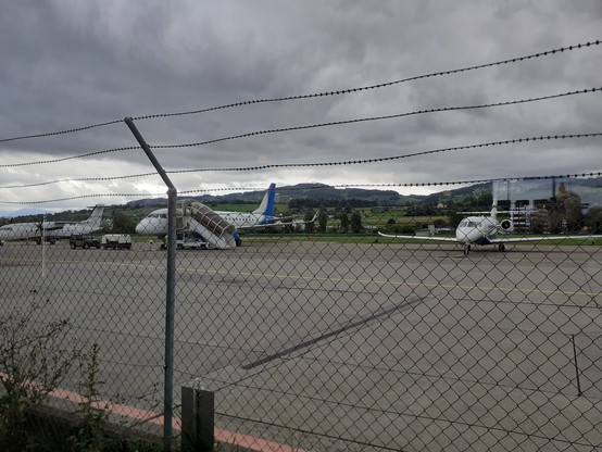 Commerial passenger airplanes on the apron.